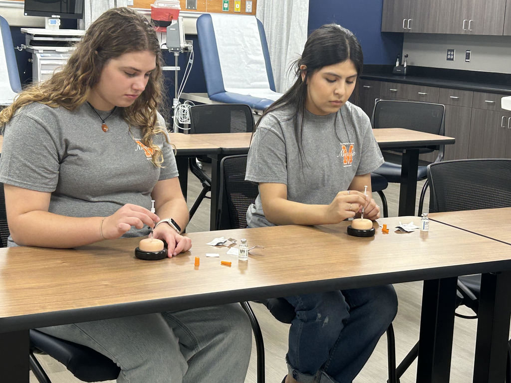 Mineola High School Health Science juniors and Seniors visited the School of Nursing at LeTourneau. They experienced 6 different Sim labs and toured the campus. #Today’sSkillsTomorrow’sIndustryLeaders