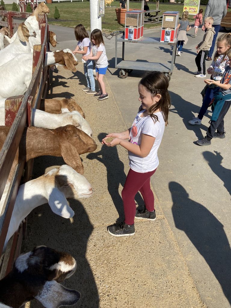 Nevin Coppock students at Youngs Dairy.