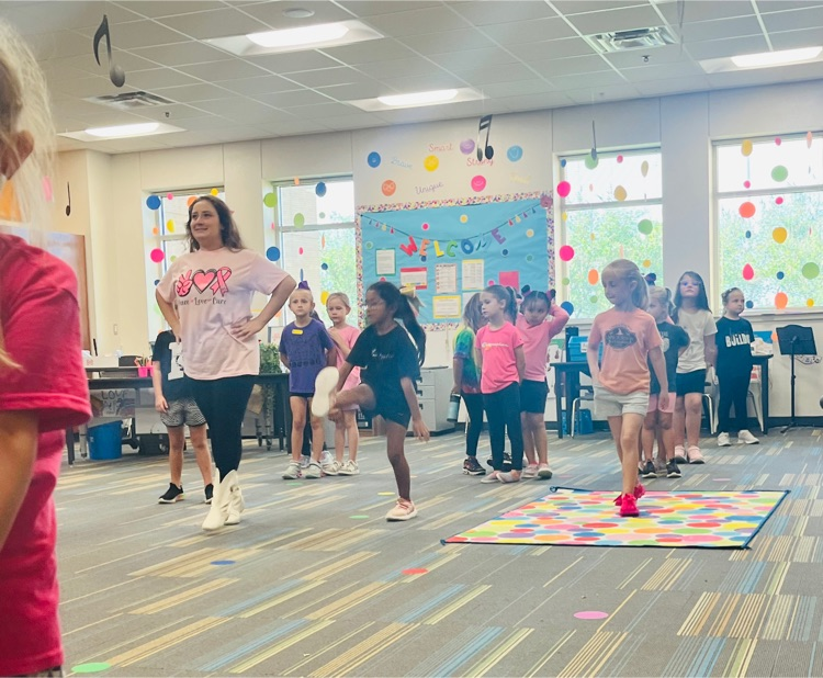 Pink-out dance clinic 