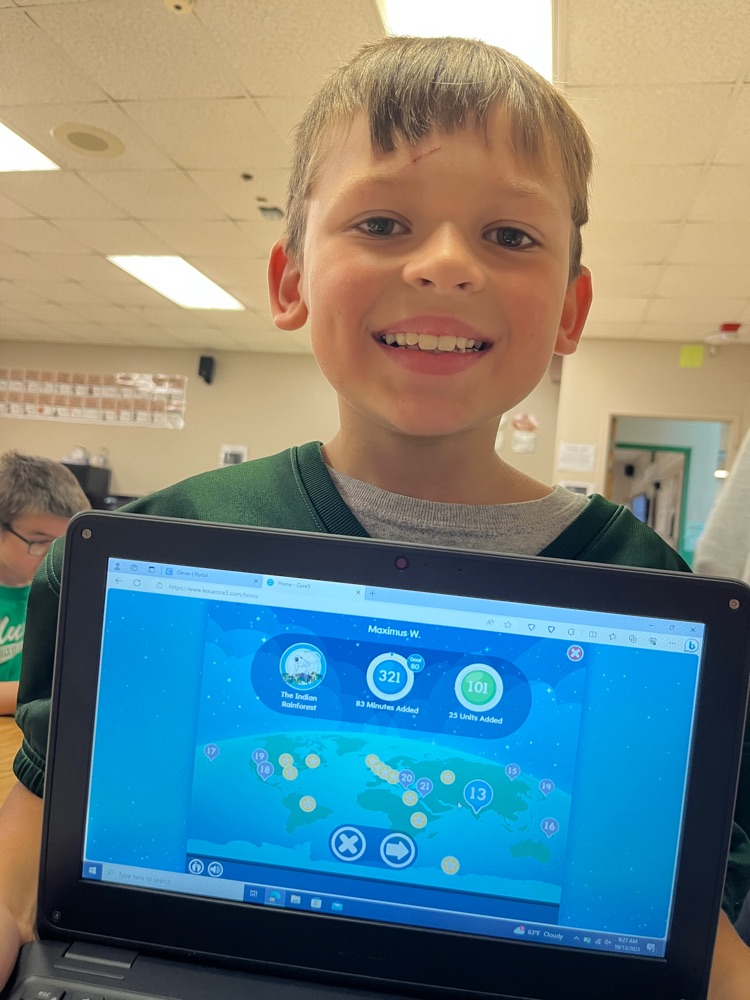 boy with computer 