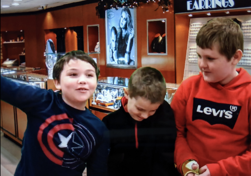 Advertising homemade jewelry in a green screen jewelry store! Great thinking, guys!
