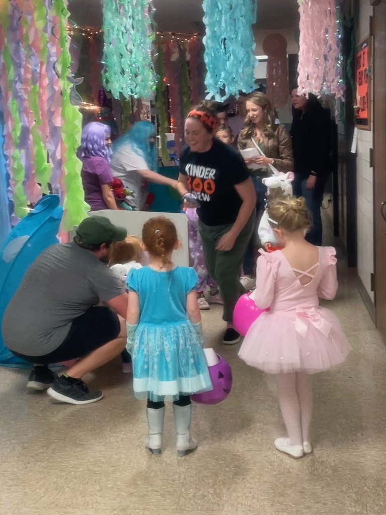 Glenview Trunk or Treat event photo