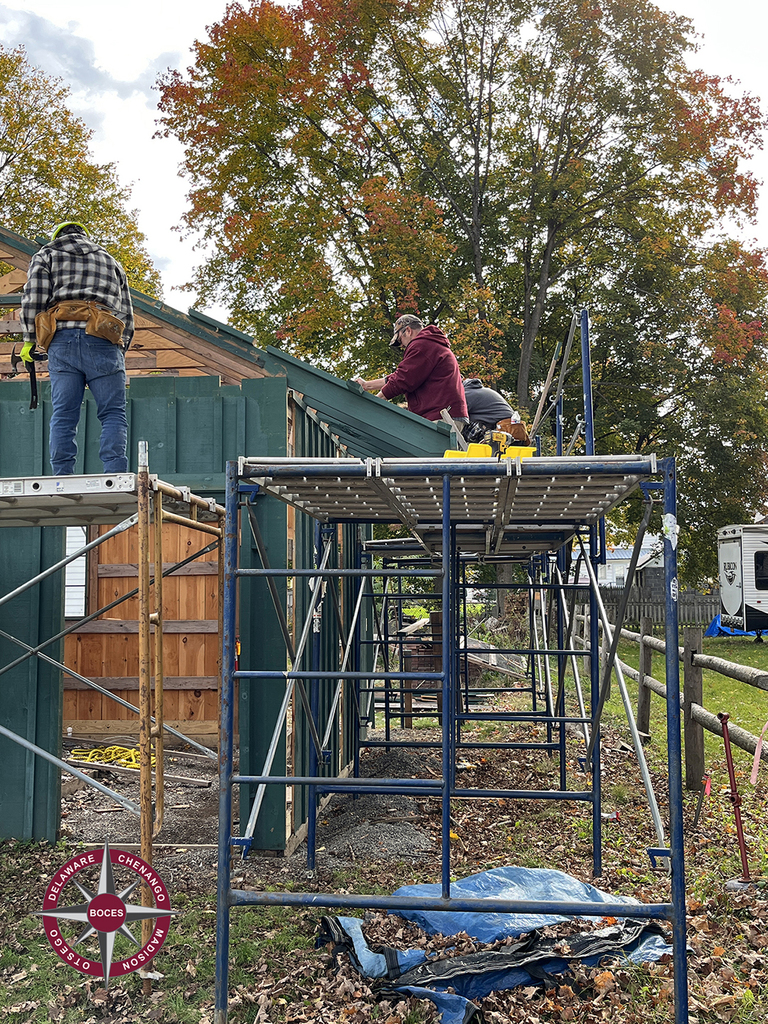 students working on scaffolding