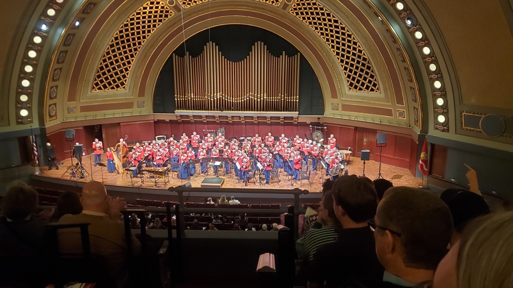 Marine band sitting