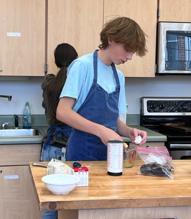 student in baking class