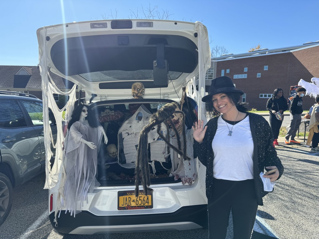Staff with Michael Jackson Trunk