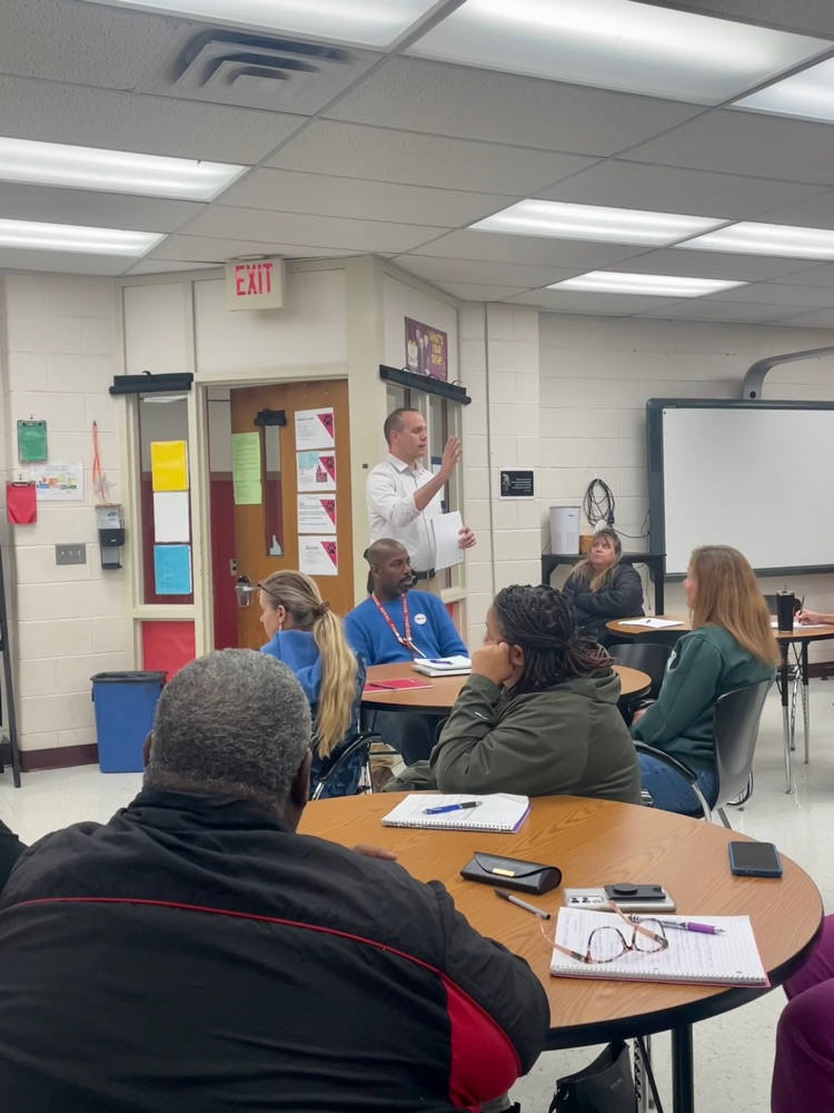 KQSP Investigator, Phillip Cusick, presents to KQPS staff  