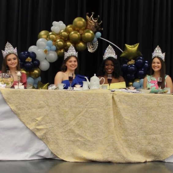 Miss Swansean Royal Tea