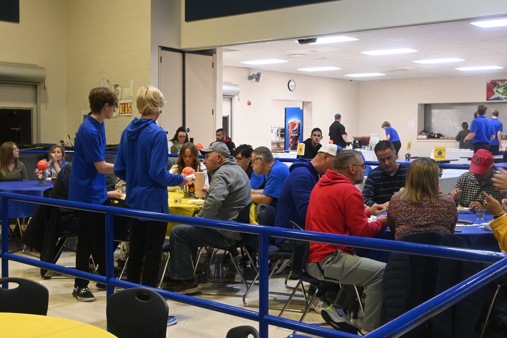 Team Serving 