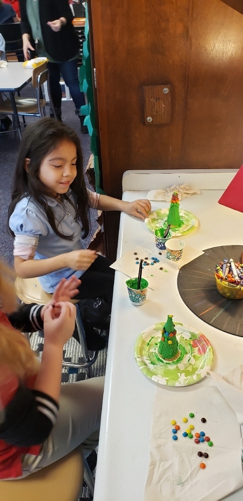 Room 1 students creating.