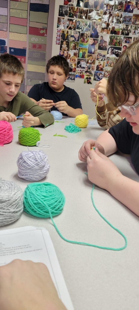 7th graders learning to crochet