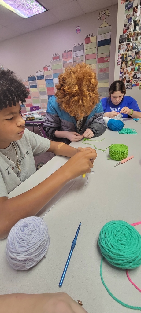 7th graders learning to crochet