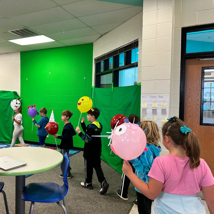 2nd grade used the green screen to create their very own Macy’s Thanksgiving Day Parade!