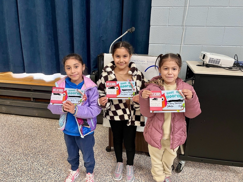 On 11/27 the following 2nd grade students were awarded a certificate for a free meal at Applebees for being PAWSOME students…Keep up the PAWSOME work!