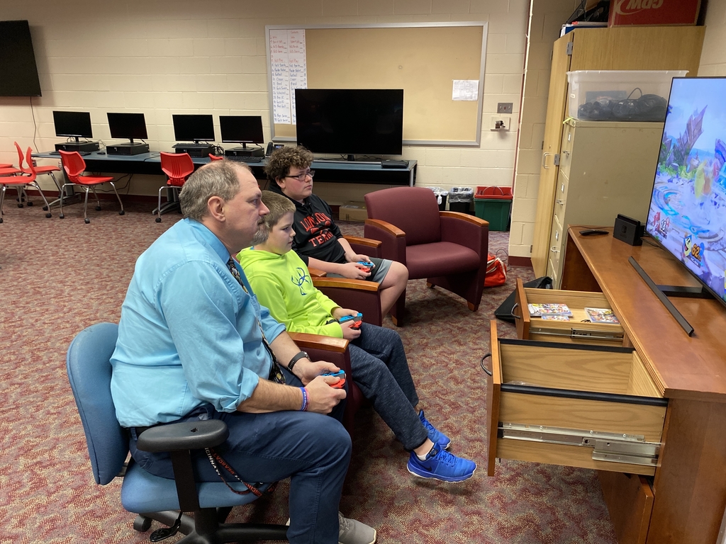 Mr. Ohr and students playing Super Smash Bro’s.