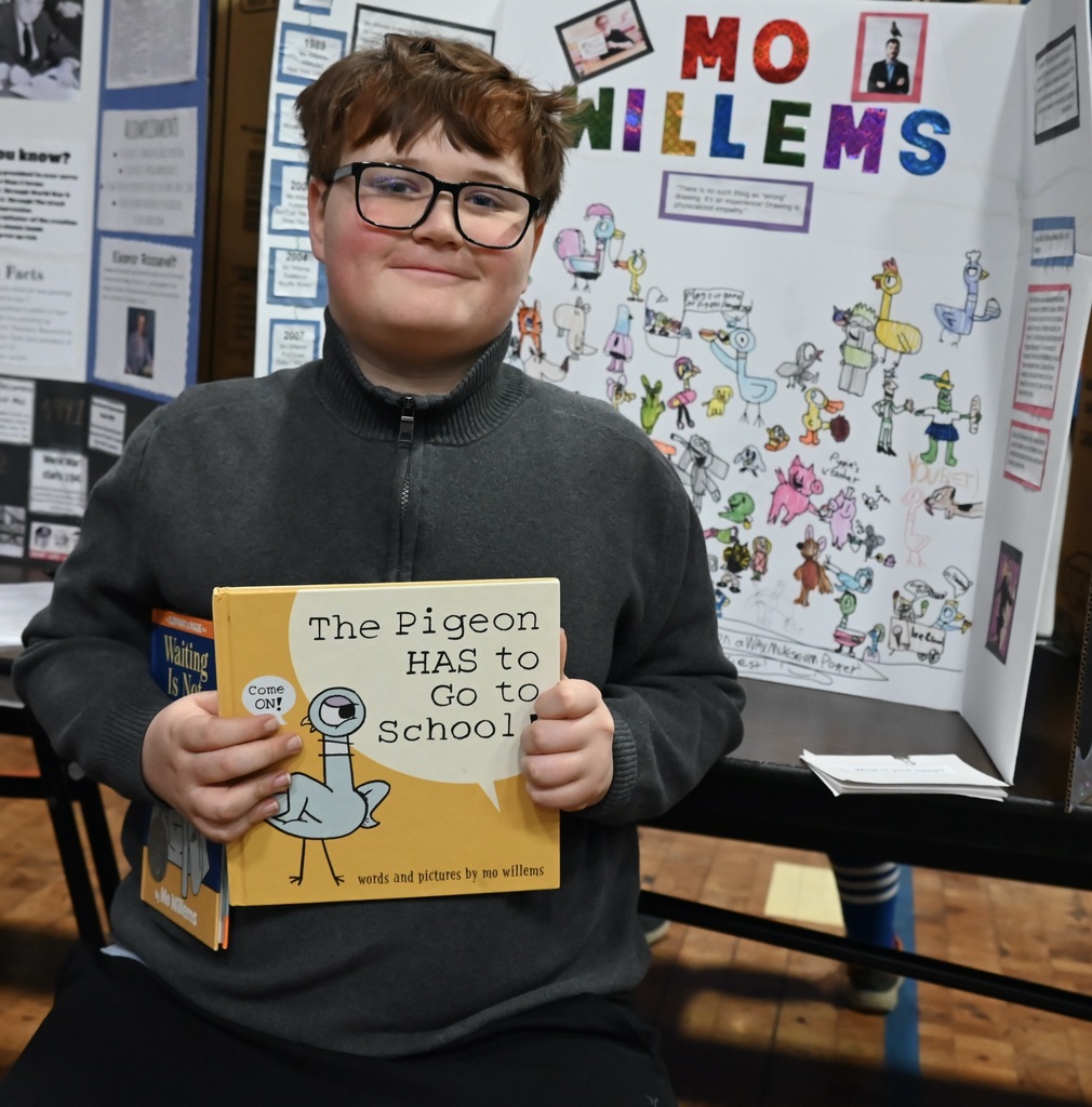 5th grade student as Mo Willems during the Wax Museum 