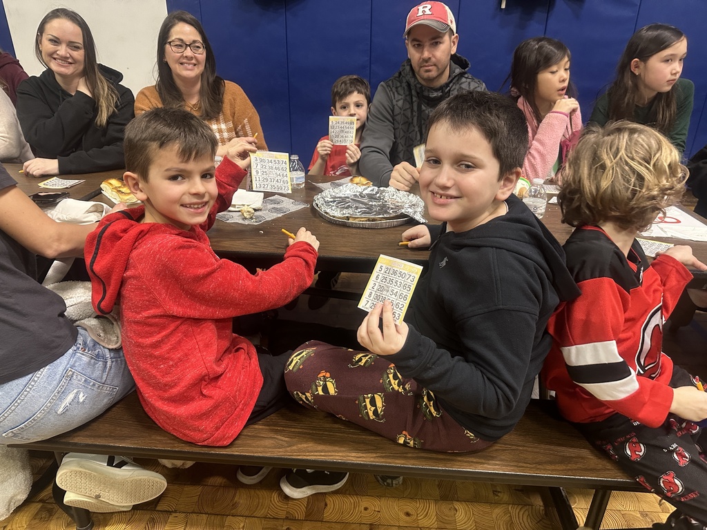 table of Wilson families at game night