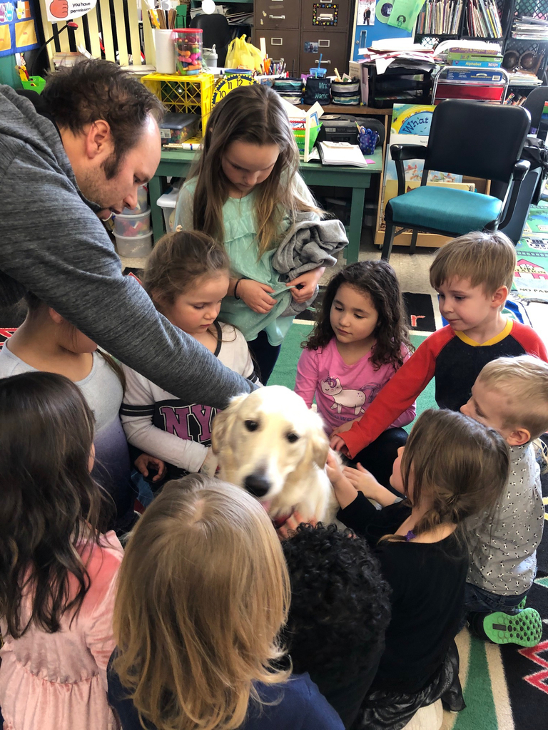 Kindergarten students enjoying Sylvie’s company.