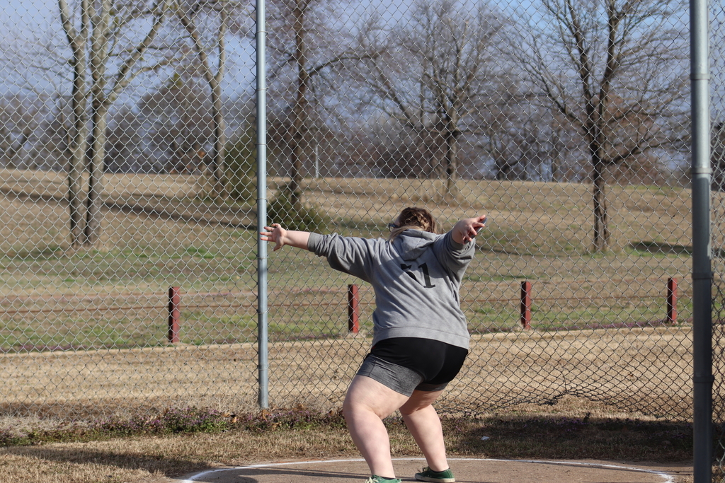 Rylee 1st in the discus!  
