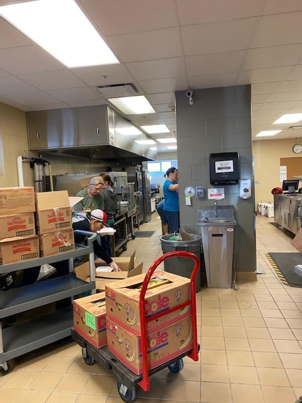 Preparing Lunches!