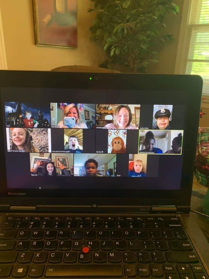 pictures on a computer screen