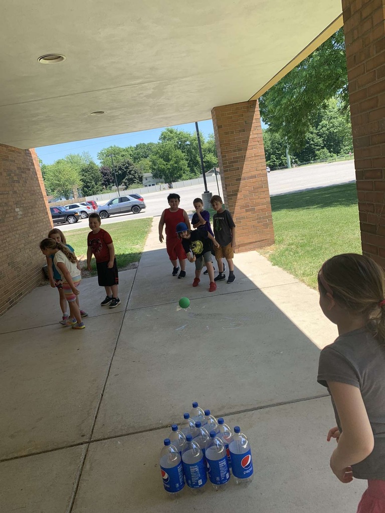 Mrs. Ariel & Mr. Ashton's 2nd & 3rd Grade Summer Class!! Plastic Bottle Bowling!!