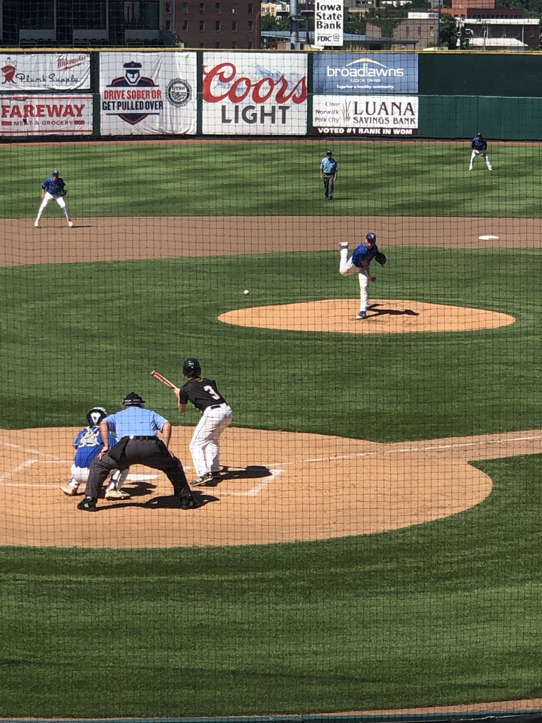 Brad Tornow prepares to bunt.
