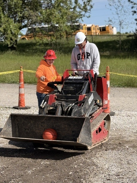 driving a bucket machine