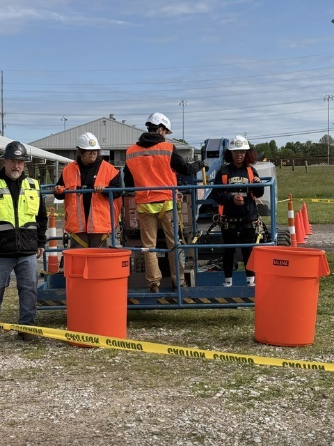 loading into lift truck platform
