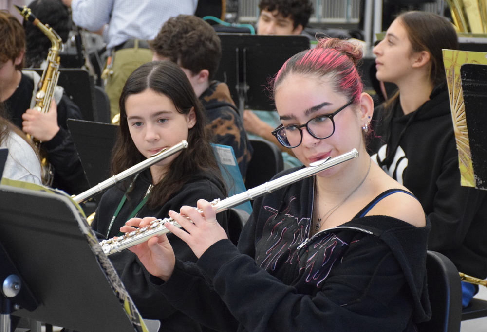 HS and MS students perform 2.