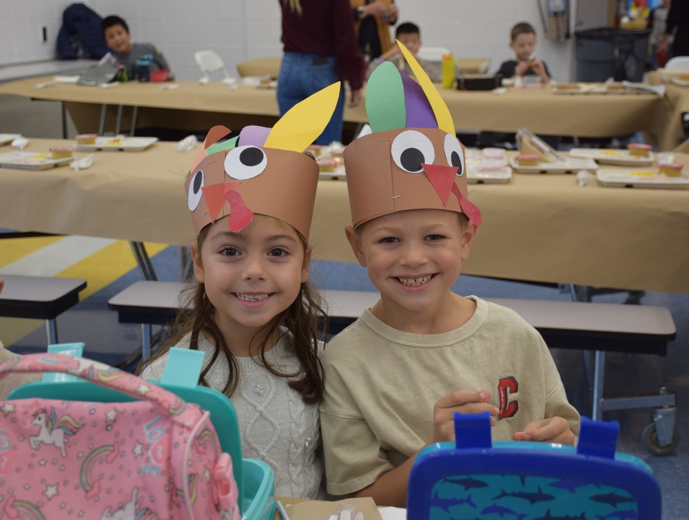 BP students prepare for a Thanksgiving feast.