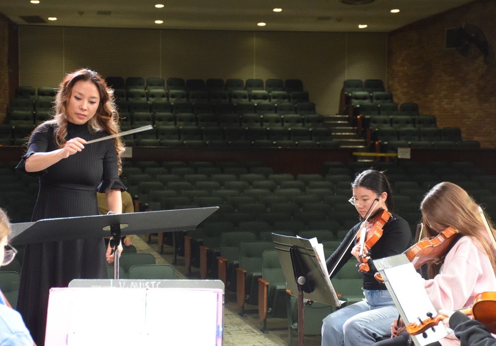 Composer and conductor Soon Hee Newbold visited Locust Valley Middle School/High School for a workshop and concert on Jan. 9.