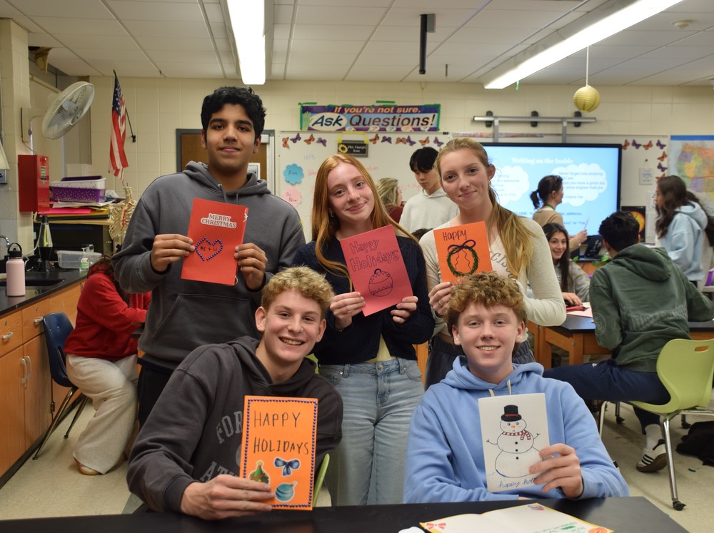 Locust Valley students embrace the holiday season