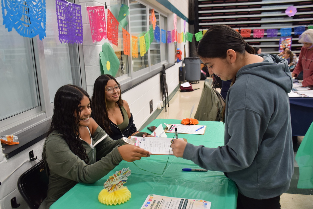 LV students share community and school resource information.