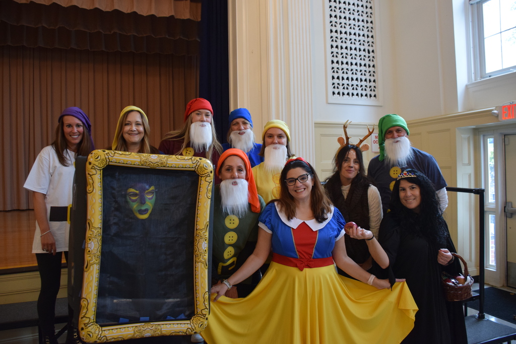 BI Snow White staff.