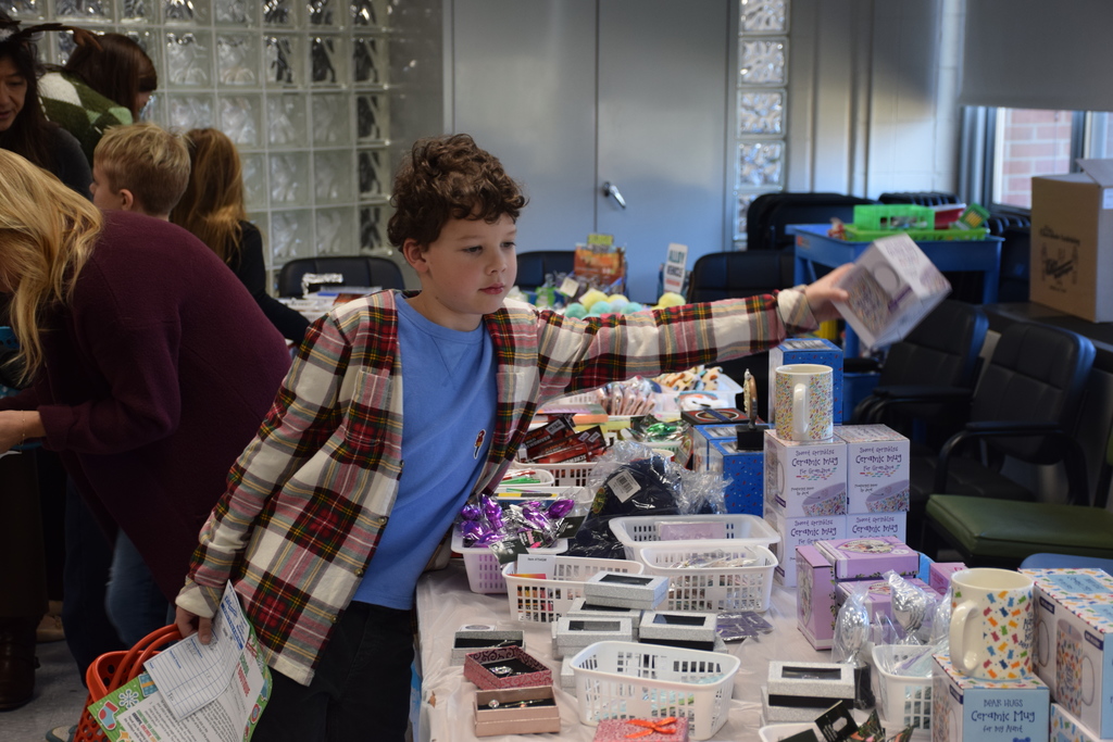 A BP student picks out a gift.