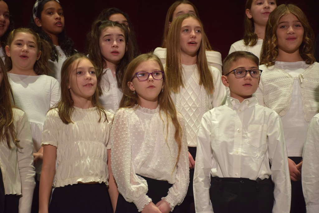 BI chorus students perform in the winter concert.