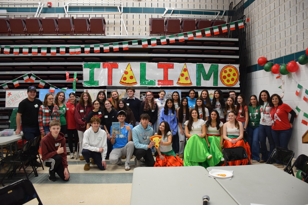 Locust Valley High School Italian Club and Italian Honor Society members taught intermediate school students about the country’s culture and history as part of the Italiamo festival on Jan. 9.
