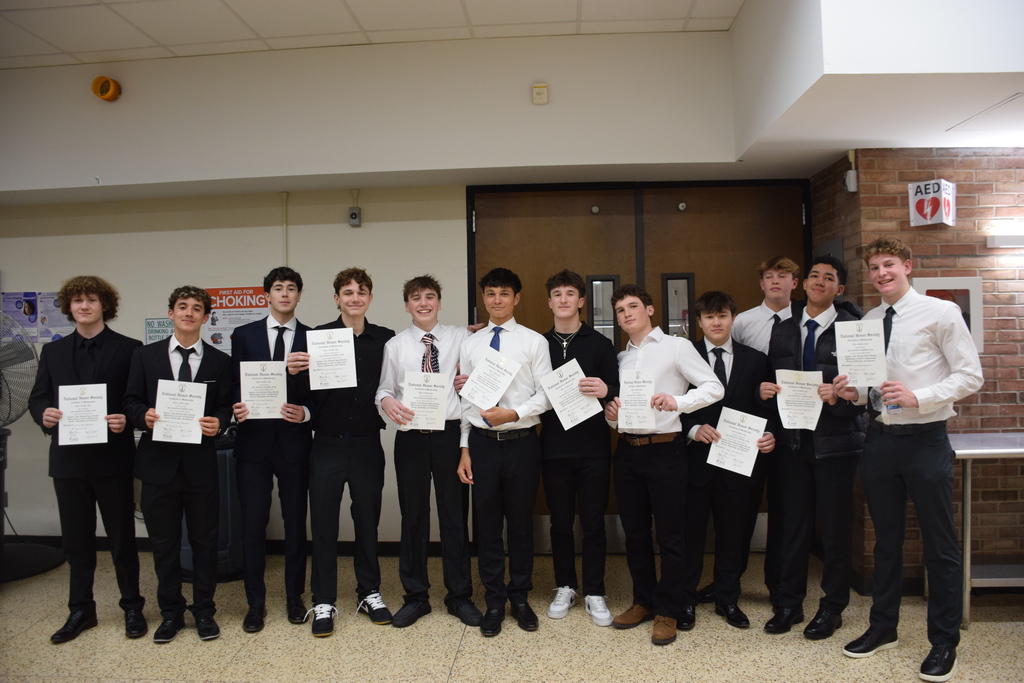 New inductees of the NHS celebrate together.