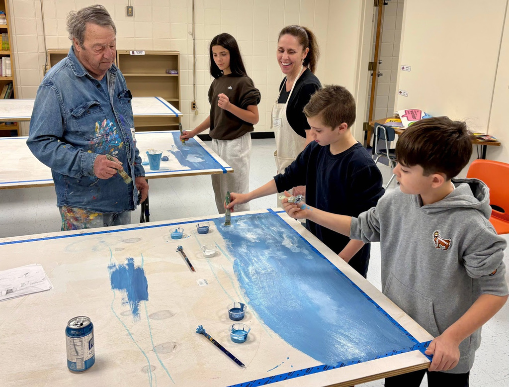 BI students paint a beautiful Bayville scene.