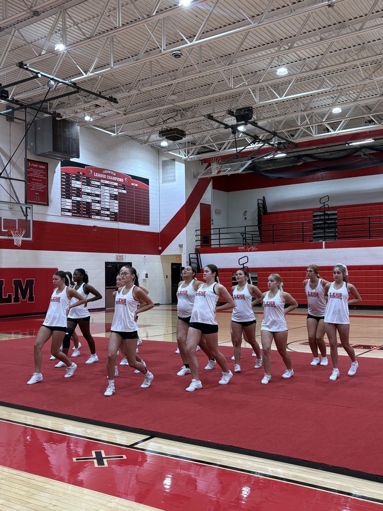 Cheerleaders practicing