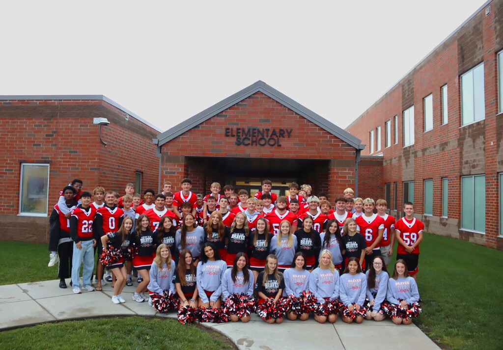 Elementary Welcome- Football & Cheerleaders 