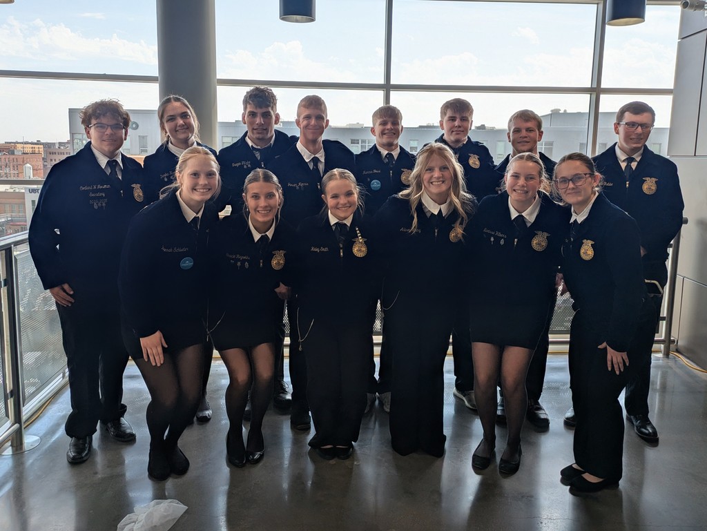 Group picture after meal packing