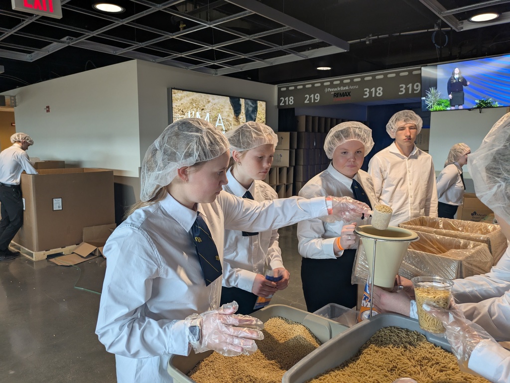 Meal packing on Thursday - Meals from the Heartland