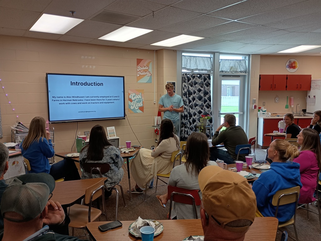 Work Based Learning presentation by Alex Windhusen with many mentors and employers in the audience