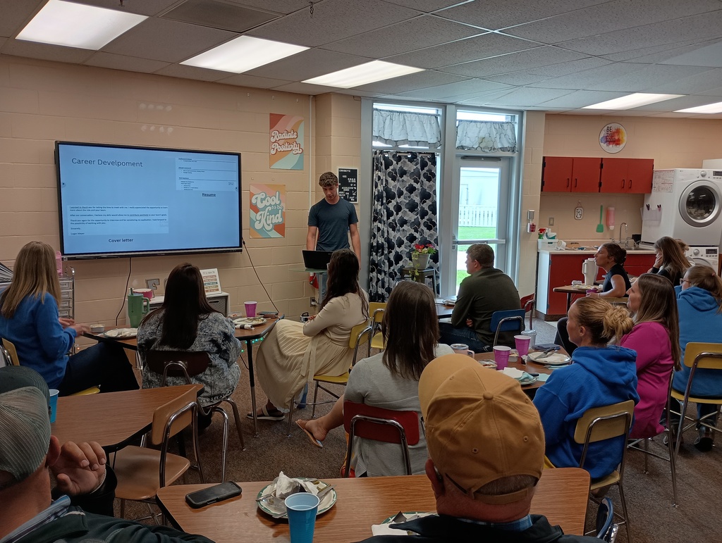 Work Based Learning presentation by Logan Meyer with many mentors and employers in the audience