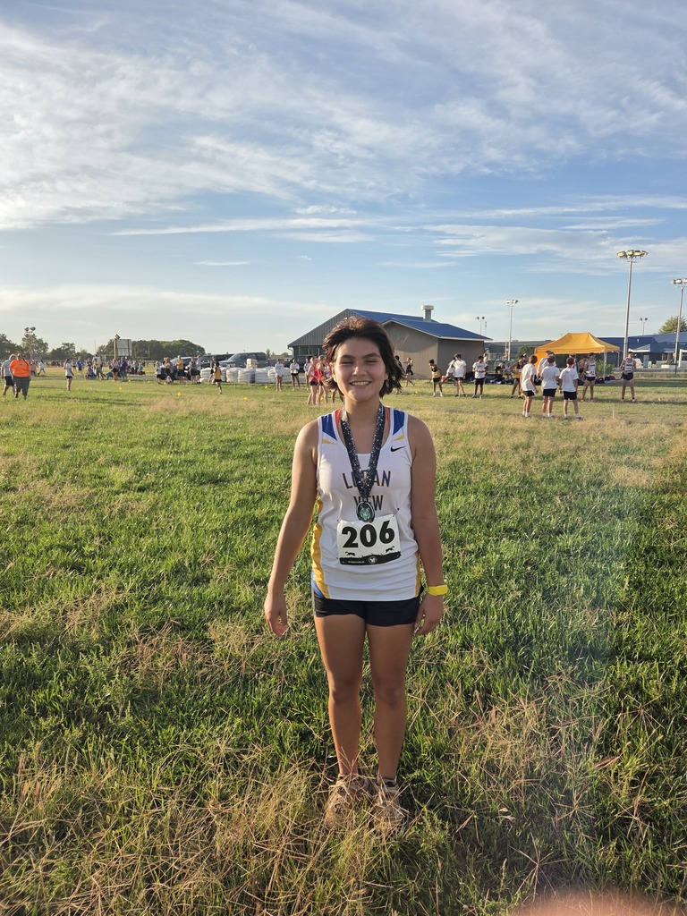 In a big JH race in Fremont, Kalani medals 20th at the Tiger Twilight!