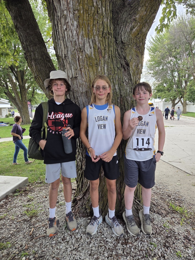 Great job to these medalists at the JH XC race in Oakland! Will 6th, Ashtyn 10th, Jaxon 12th.