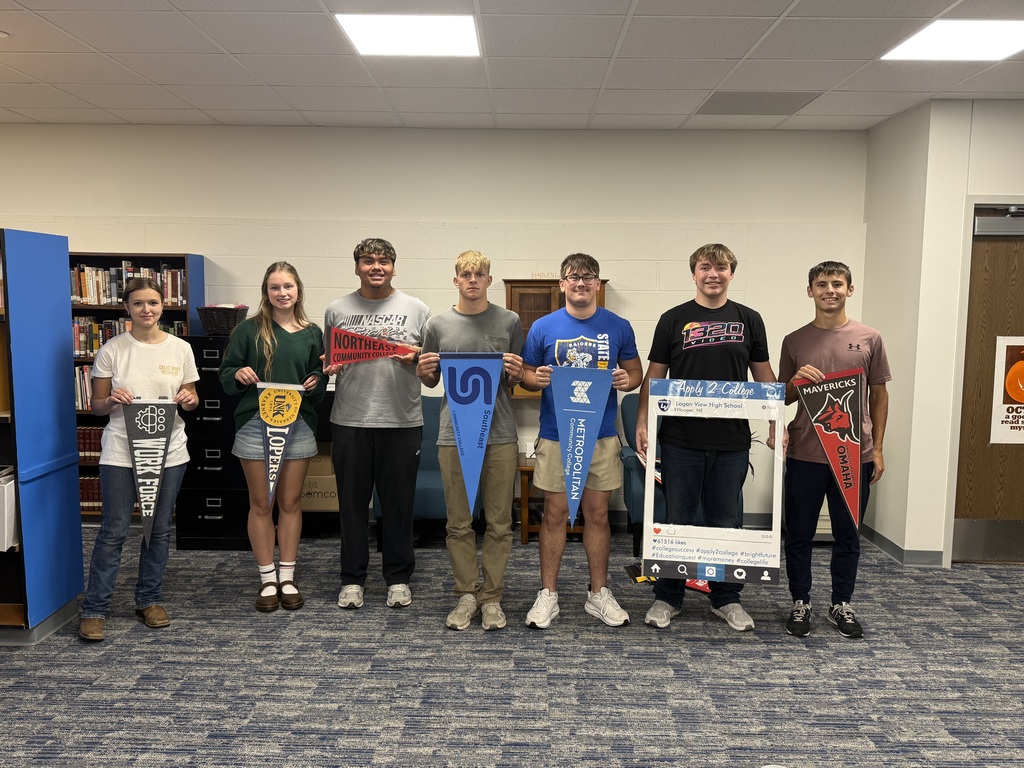 Students holding their apply2college banners!