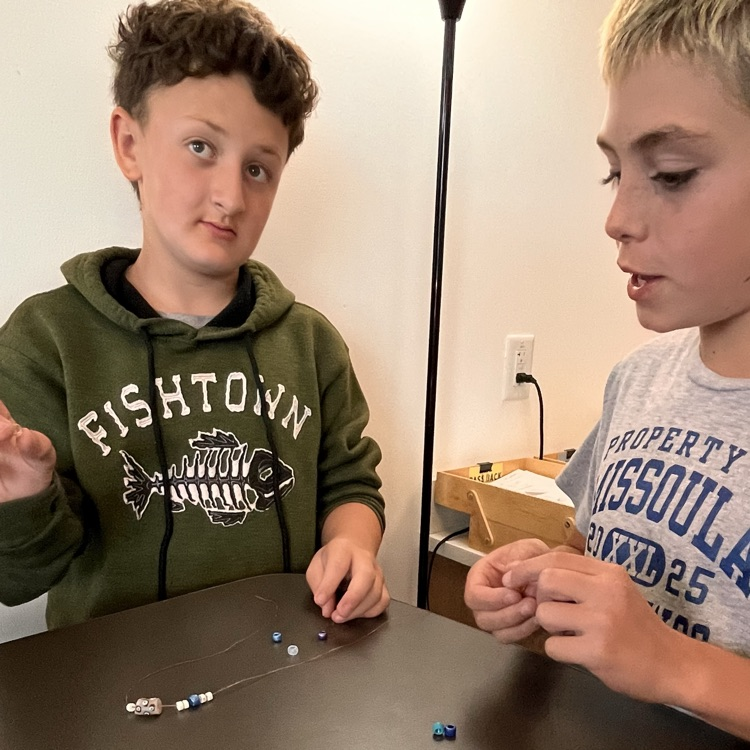 Making necklaces and bracelets